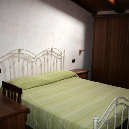 Cascina Concetta Villa Pizzo  Rum bild